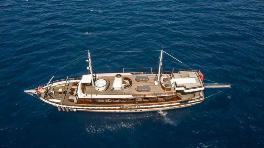 аренда семейной яхты в Турции - Elara 1 Gulet