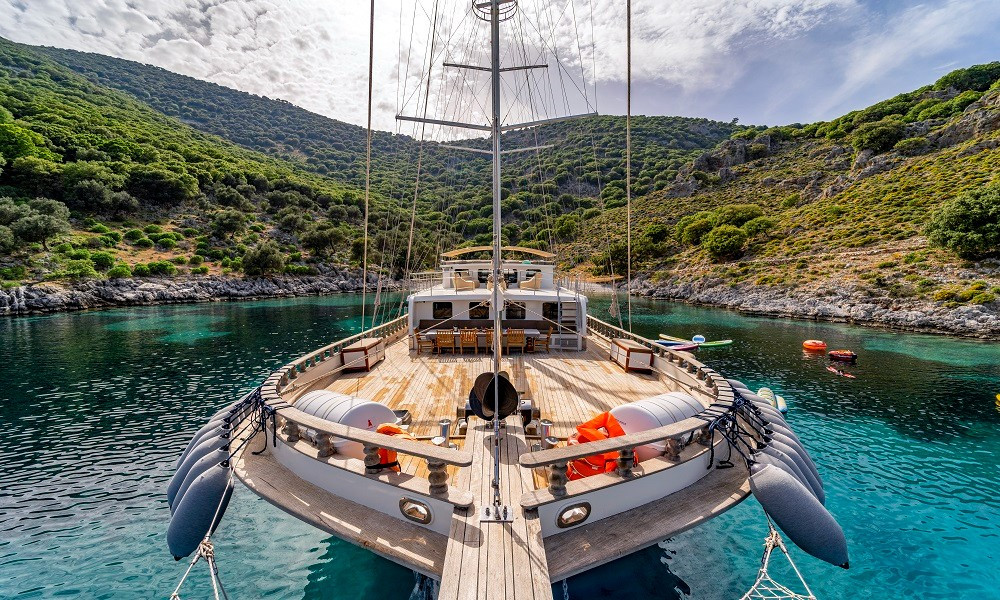 Совместите отдых на яхте в Турции с любовью к пешим прогулкам