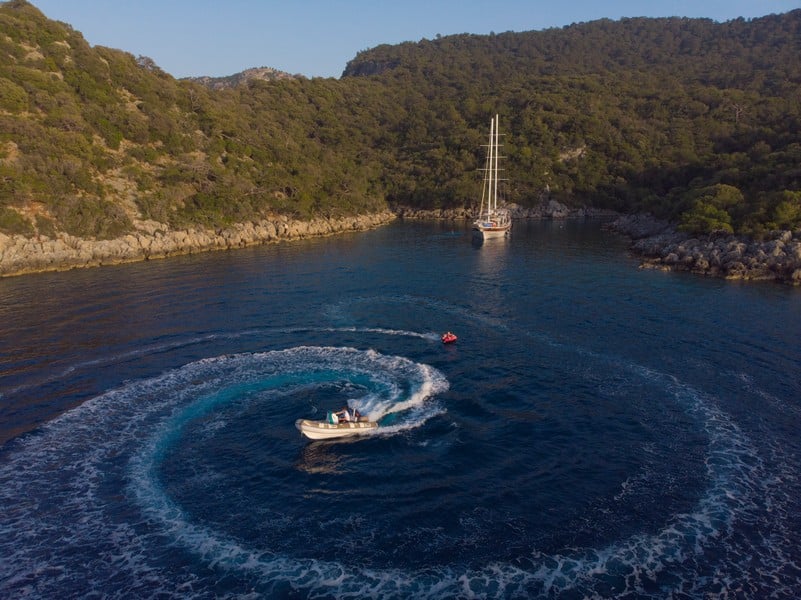 Descubre los tesoros de Antalya con un crucero en goleta azul
