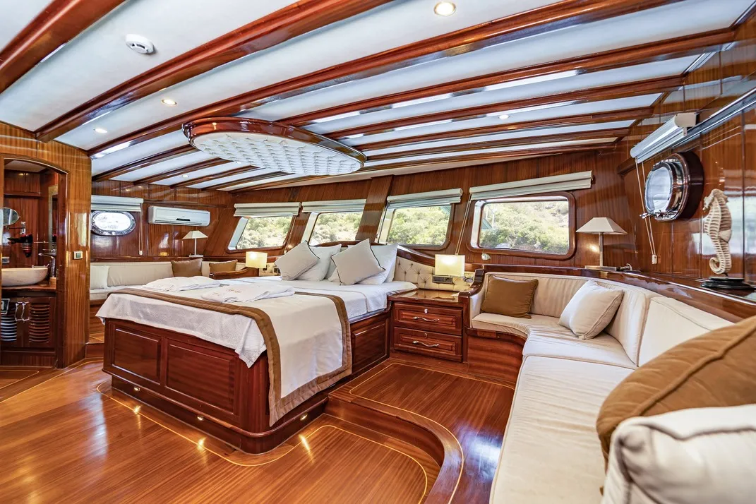 yacht charter holiday trends